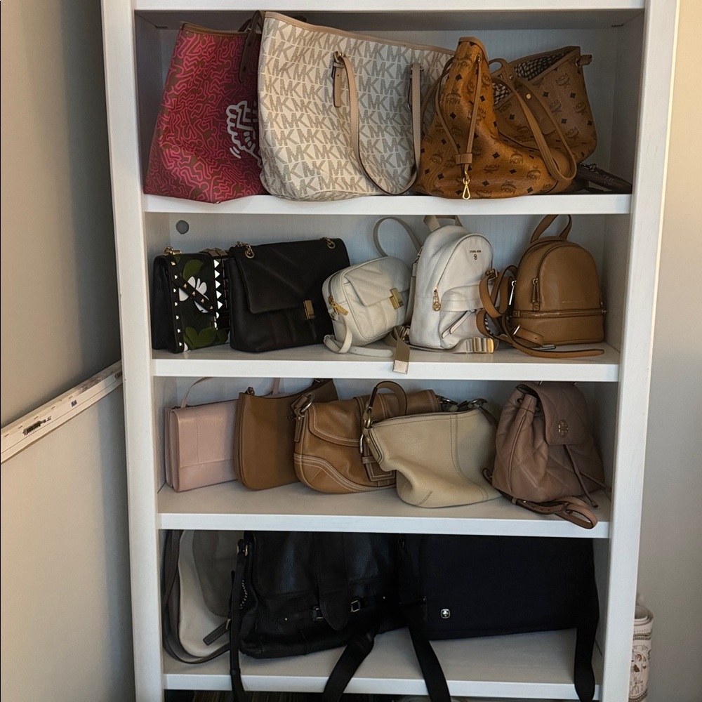 Stylish Tan and White Handbag Collection